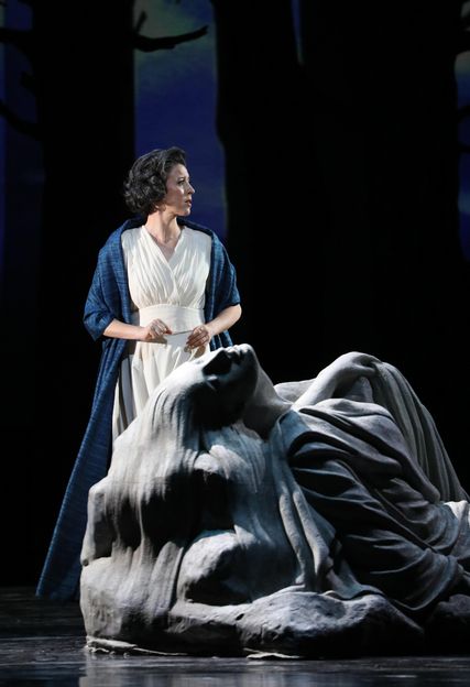 Lisette Oropesa as Lucia in Lucia di Lammermoor at Teatro alla Scala