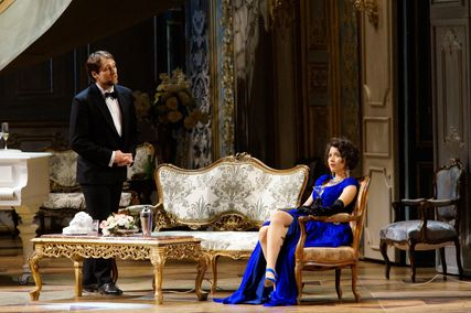 Lisette Oropesa as Violetta Valery and Alek Shrader as Alfredo Germont in La traviata at Opera Philadelphia