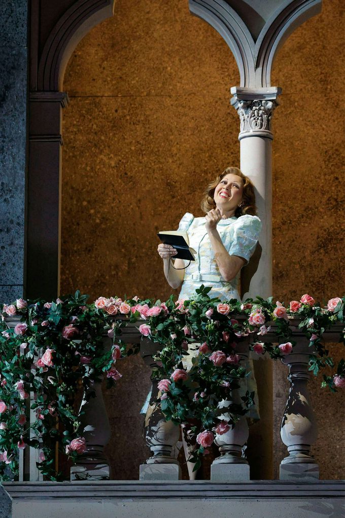 Lisette Oropesa at 