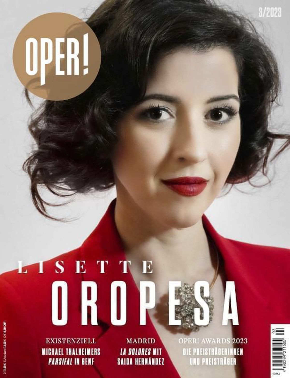 Lisette is on the cover of Oper! Magazine for March 2023.