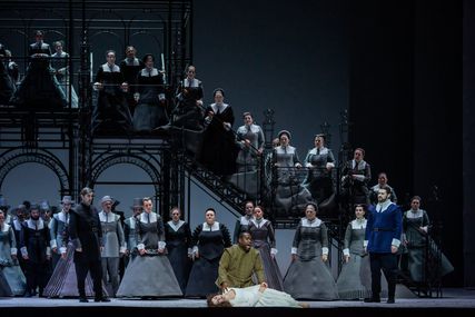 Lisette Oropesa as Elvira and Larry Brownlee as Lord Arturo Talbo in I Puritani at Opéra National de Paris