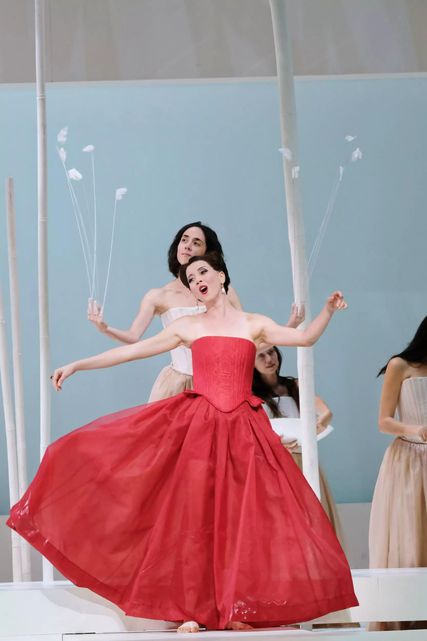 Lisette Oropesa as Marguerite de Valois in Les Huguenots at Opéra National de Paris