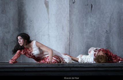 Lisette Oropesa as Lucia in Lucia di Lammermoor at Teatro Real