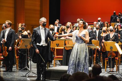 Lisette Oropesa as Soprano and Corrado Rovaris in Concert at Teatro Real