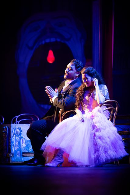 Lisette Oropesa as Juliette and Amitai Pati as Roméo in Roméo et Juliette at Savonlinna Opera Festival