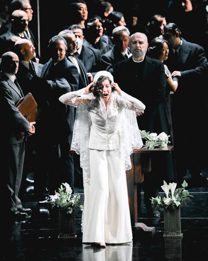 Lisette Oropesa as Lucia in Lucia di Lammermoor at Teatro alla Scala