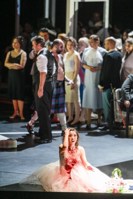 Lisette Oropesa as Lucia in Lucia di Lammermoor at Opernhaus Zürich