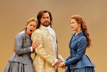 Lisette Oropesa as Romilda, David Daniels as Arsamanes and Heidi Stober as Atalanta in Xerxes at San Francisco Opera