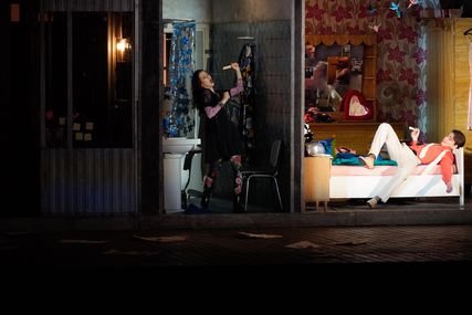 Lisette Oropesa as Rosina and Ilya Kutyukhin as Figaro in Il barbiere di Siviglia at Opéra National de Paris