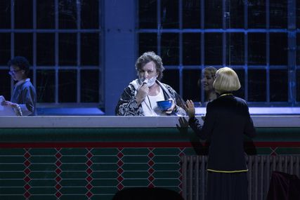 Lisette Oropesa as Ophélie and Ludovic Tézier as Hamlet in Hamlet at Opéra National de Paris