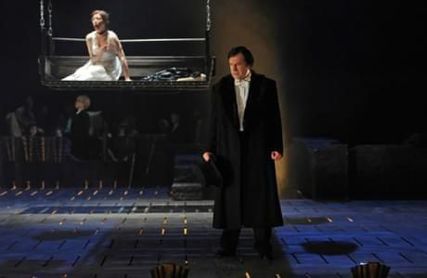 Lisette Oropesa as Lucia and Sergej Khomov as Edgardo in Lucia di Lammermoor at Deutsche Oper am Rhein