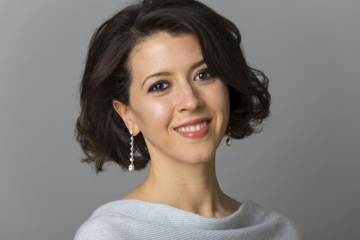 Lisette Oropesa is interviewed in Platea Magazine