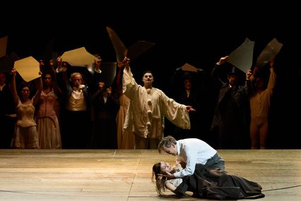Lisette Oropesa as Manon and Benjamin Bernheim as Le Chevalier des Grieux in Manon at Opernhaus Zürich