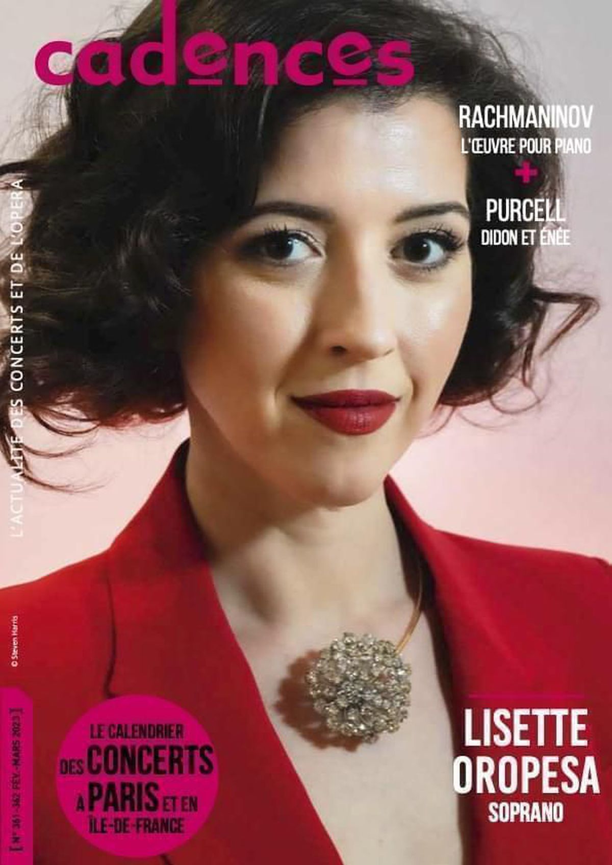 Lisette is on the cover of this month's Cadences magazine.