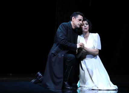Lisette Oropesa as Lucia and Juan Diego Florez as Edgardo in Lucia di Lammermoor at Teatro alla Scala