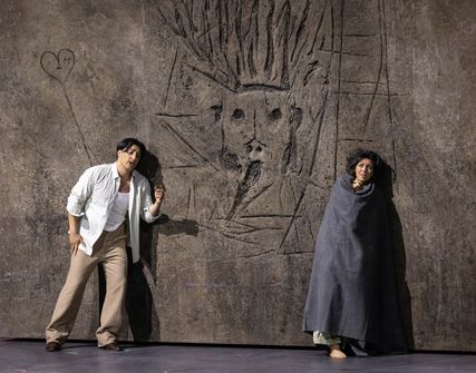 Lisette Oropesa as Manon and Charles Castronovo as Le Chevalier des Grieux in Manon at Les Arts