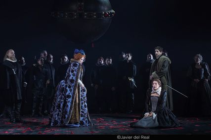 Lisette Oropesa as Maria Stuarda, Aigul Akhmetshina as Elisabetta and Roberto Tagliavini as Giorgio Talbot in Maria Stuarda at Teatro Real