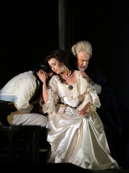 Lisette Oropesa as Amalia, Claudio Pellegrini as Schiller and Michele Pertusi as Massimiliano in I Masnadieri at Teatro alla Scala