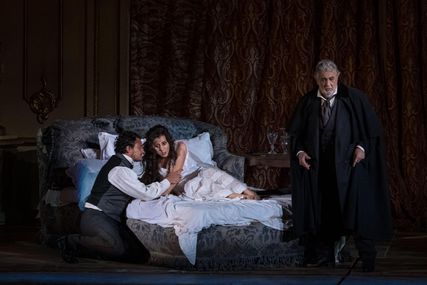 Lisette Oropesa as Violetta Valery and Vittorio Grigolo as Alfredo Germont in La traviata at Arena di Verona