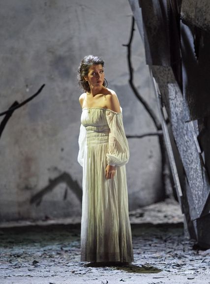 Lisette Oropesa as Gilda in Rigoletto at Wiener Staatsoper